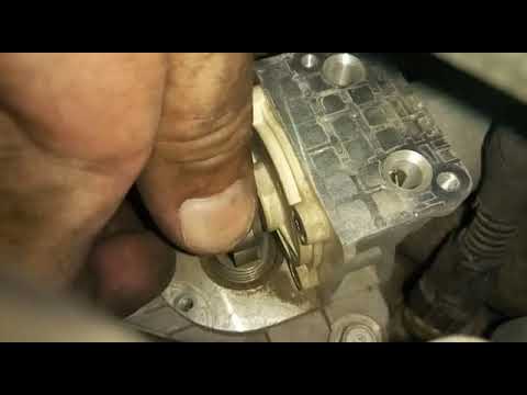 Видео: Снятие и профилактика клапана ЭГР 1 часть