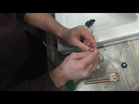 Видео: ремонт сенсорного смесителя
