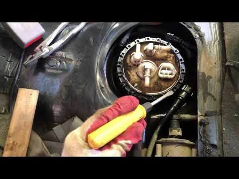 Видео: Замена сетки бензонасоса топливного фильтра и чистка датчика уровня топлива Hyundai Accent