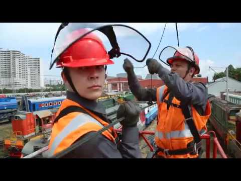 Видео: ПРОФЕССИЯ. ЭЛЕКТРОМОНТЁР КОНТАКТНОЙ СЕТИ