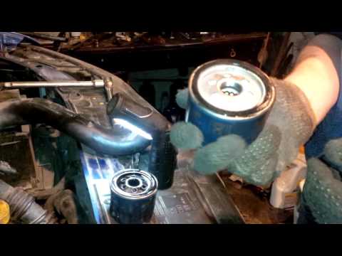 Видео: Замена масла в двигателях Renault (Рено). Для автомобилей Logan, Kangoo, Symbol,