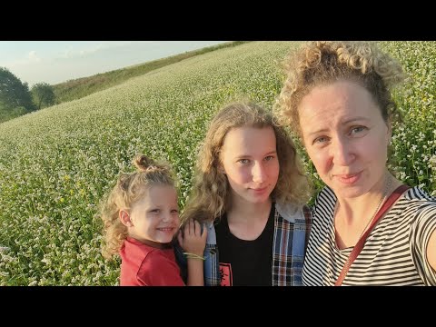 Видео: Лето - горячая пора. Семья Фетистовых