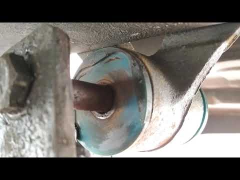 Видео: Замена серьги рессор