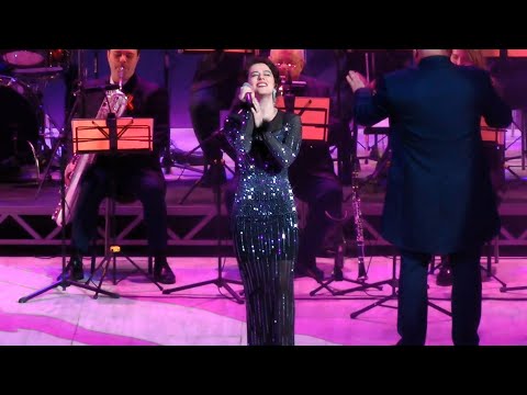 Видео: "Пообещайте мне любовь" – поёт Тамила Абдуллаева