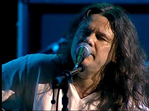 Видео: Чиж & Co - Попутная песня (По полтинничку? Live в БКЗ Октябрьский 06.02.2011)