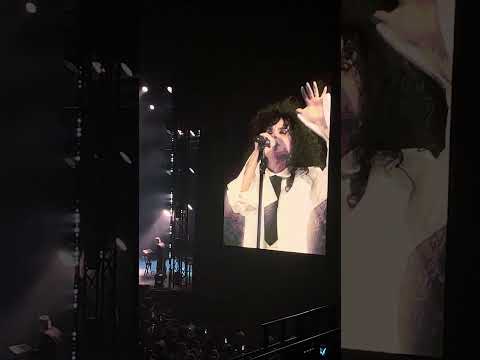 Видео: Юлия Дмитриевна Зиверт (ZIVERT)— «На свет» 🇷🇺 21.10.2025 в арене Кишинёва(CHISINAU),в Молдове(MD)🇲🇩.