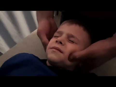 Видео: Нервные тики у подростка