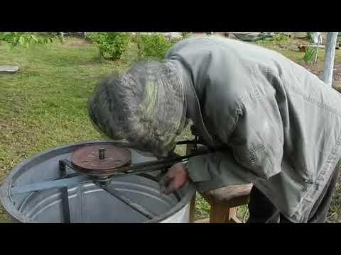 Видео: Как быстро выкачать МЁД! Электромедогонка. Переделка медогонки с ручного привода на электрический.