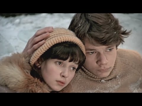 Видео: Ирина Отиева и Вера Соколова - Последняя поэма ("Вам и не снилось")