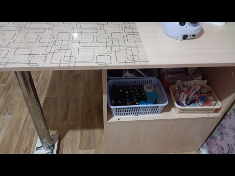 Видео: Рабочее место начинающего мастера маникюра 😉! С чего я решила начать.?🤔😂