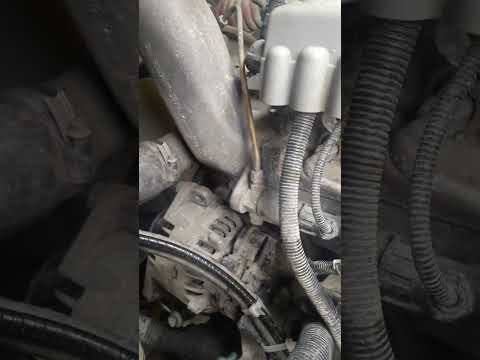 Видео: Как снять генератор Ман ТГС MAN TGS, снять ремень генератора