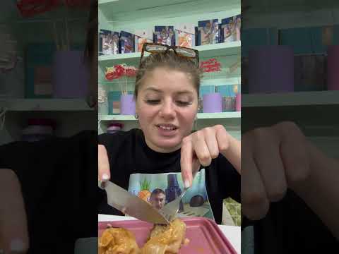 Видео: МУКБАНГ 1ЯНВАРЯ ГОЛУБЦЫ И ЧТО Я ДУМАЮ ПРО ИРОНИЮ СУДЬБЫ ОСУЖДАЮ ЭТО ВСЁ Я