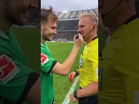 Видео: Игрок НАРИСОВАЛ УСЫ СУДЬЕ! 🖍️ Красная карточка за ХУЛИГАНСТВО! 😡