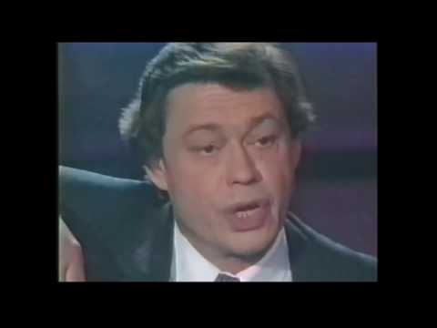 Видео: Николай Караченцов «АВГУСТ, СЕНТЯБРЬ...» (М. Дунаевский — И. Резник). Съёмка 1994 года.