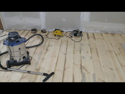 Видео: 104.  Ровняю деревянный пол на втором этаже