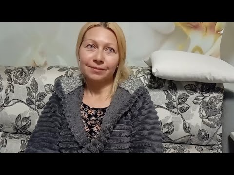 Видео: Я была на базаре и купила кое что. Посадила рассаду. Сколько стоит клубника.