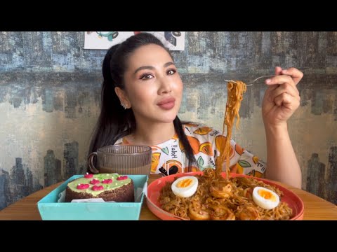 Видео: MUKBANG•Острая лапша с 🦐•бенто🎂•Моя работа в ночь