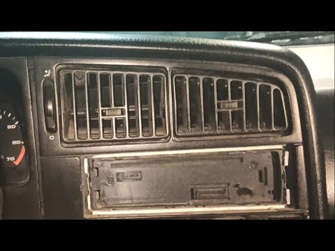 Видео: Воет печка на Пассате Б 3. Ремонт центральной заслонки воздуховода печки на Пассате Б 3.печка