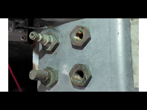 Видео: Водитель эвакуатора сломал этот MCI?