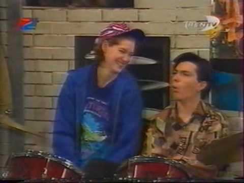 Видео: Helene et les garcons: Cri-cri et Johanna - Боюсь