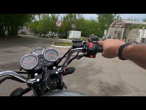 Видео: Мопед STINGRAY. Красивый круизер. Тест-драйв.