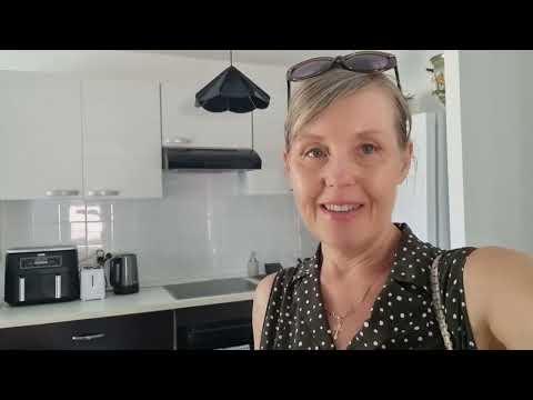 Видео: ЧТО С ДОМОМ В КАЗАРМЕ? ВОТ ТАК ТЕПЕРЬ СУШУ БЕЛЬЕ! СЕЙЧАС БЫ НЕ КУПИЛА! НАШ ПОДЪЕЗД 