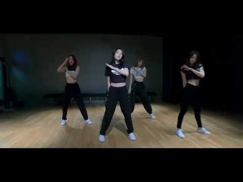 Видео: Корейский флешмоб Блэк пинк