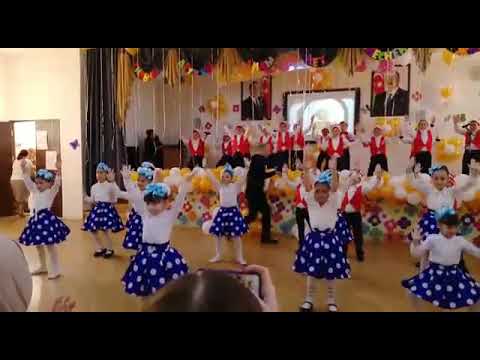 Видео: Школа 257, 1х класс, У Вариса праздник азбука....