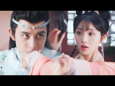 Видео: Богатый муж притворился смертельно больным и в итоге безмерно её баловал!