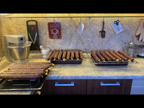 Видео: Колбаса из козьего мяса!!! Переделка колбасного шприца.Заказы