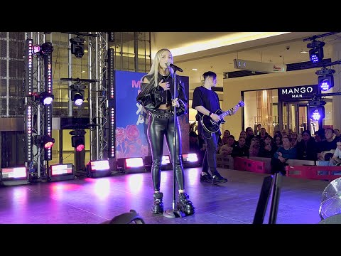 Видео: Mary Gu - "Не влюбляйся" (Жара Lite в ТРЦ Ривьера 06.03.2025)