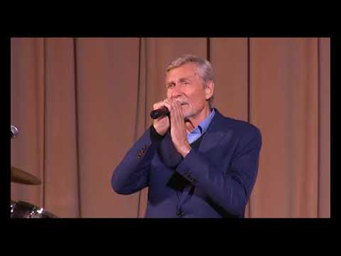 Видео: Артист Александр Михайлов посетил Красный Чикой