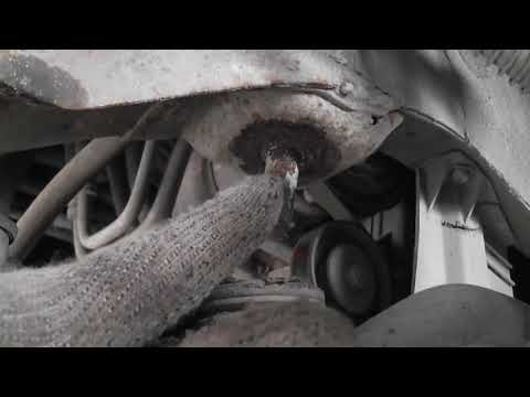 Видео: Жесть!!! Hyundai Getz  сломался болт крепления подрамника