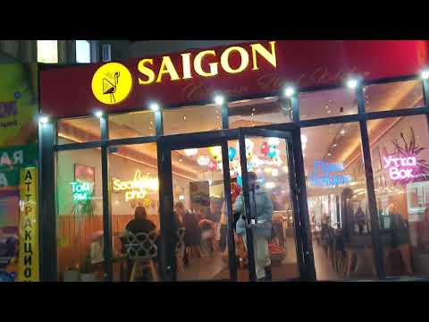 Видео: Пешая прогулка по улице Баумана в городе Казань. Обзор.