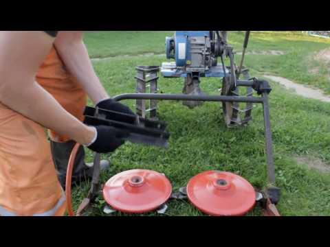 Видео: Крепление роторной косилки к мотоблоку "НЕВА" МБ-2