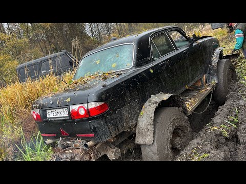 Видео: Не едет ничего! Старое болото… Страдаем