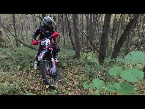 Видео: Заблудись в лесу на эндуро олени чуть не сбили