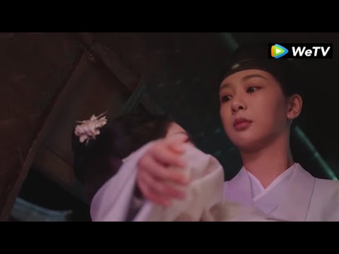 Видео: Сорванец сближается с другим парнем, он ревнует и превращается в девушку, чтобы кокетничать с ней