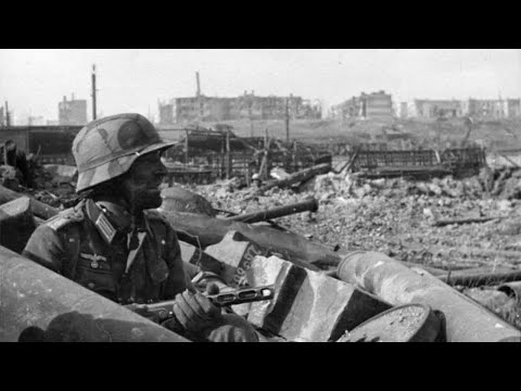 Видео: Солдат, который сражался в одиночку 29 дней — последний выживший в Сталинграде.