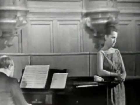 Видео: Пётр Ильич Чайковский - Романсы Галины Вишневской