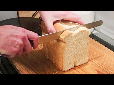 Видео: Хлеб для сэндвичей Самый простой способ (с помощью хлебопечки)