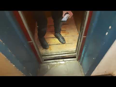 Видео: Лифт КМЗ 320 кг 1 м/с с панелькой от Калхоз