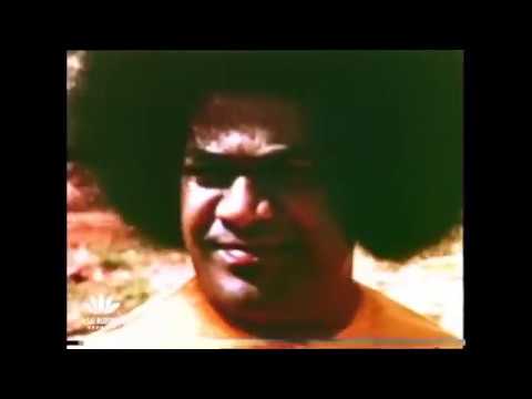 Видео: Сатья Саи Баба 50 летие 2 часть Конфер-я севадалов и сева