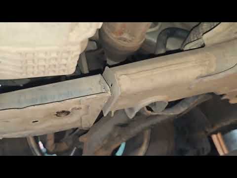 Видео: Замена масляного фильтра Mercedes Citan , Renault Kangoo 2 , Renault Kangoo 3