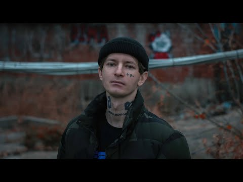 Видео: Вечная депрессия. Призраки из прошлого. Грустная жизнь в маленьком мёртвом городе. Без будущего.