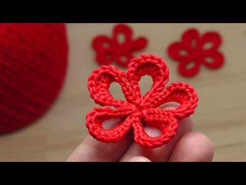 Видео: Маленький ЦВЕТОК крючком - вязания для начинающих - Lesson crochet flowers