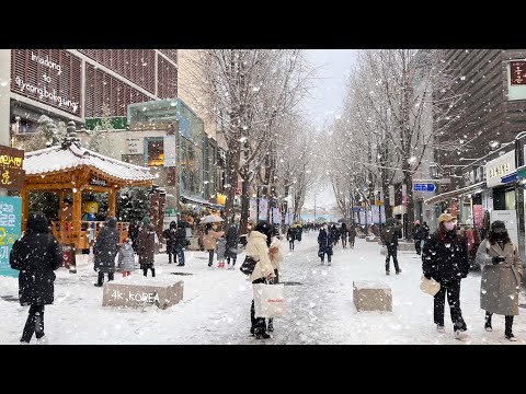 Видео: 【4K HDR Корея】 Прогулка по снежному Сеулу, Из Инсадона в Кёнбоккун в день снегопада❄️