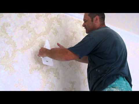 Видео: Как клеить флизелиновые обои , часть 3