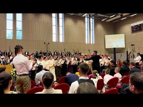 Видео: «Помоги устоять в искушении» (МСЦ ЕХБ)