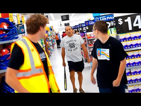 Видео: Грубый розыгрыш с рацией!